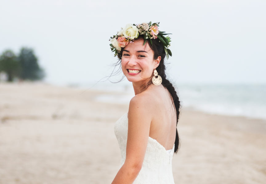 beautiful-bride-by-the-sea-MS2A97G.jpg beautiful-bride-by-the-sea-MS2A97G.jpg